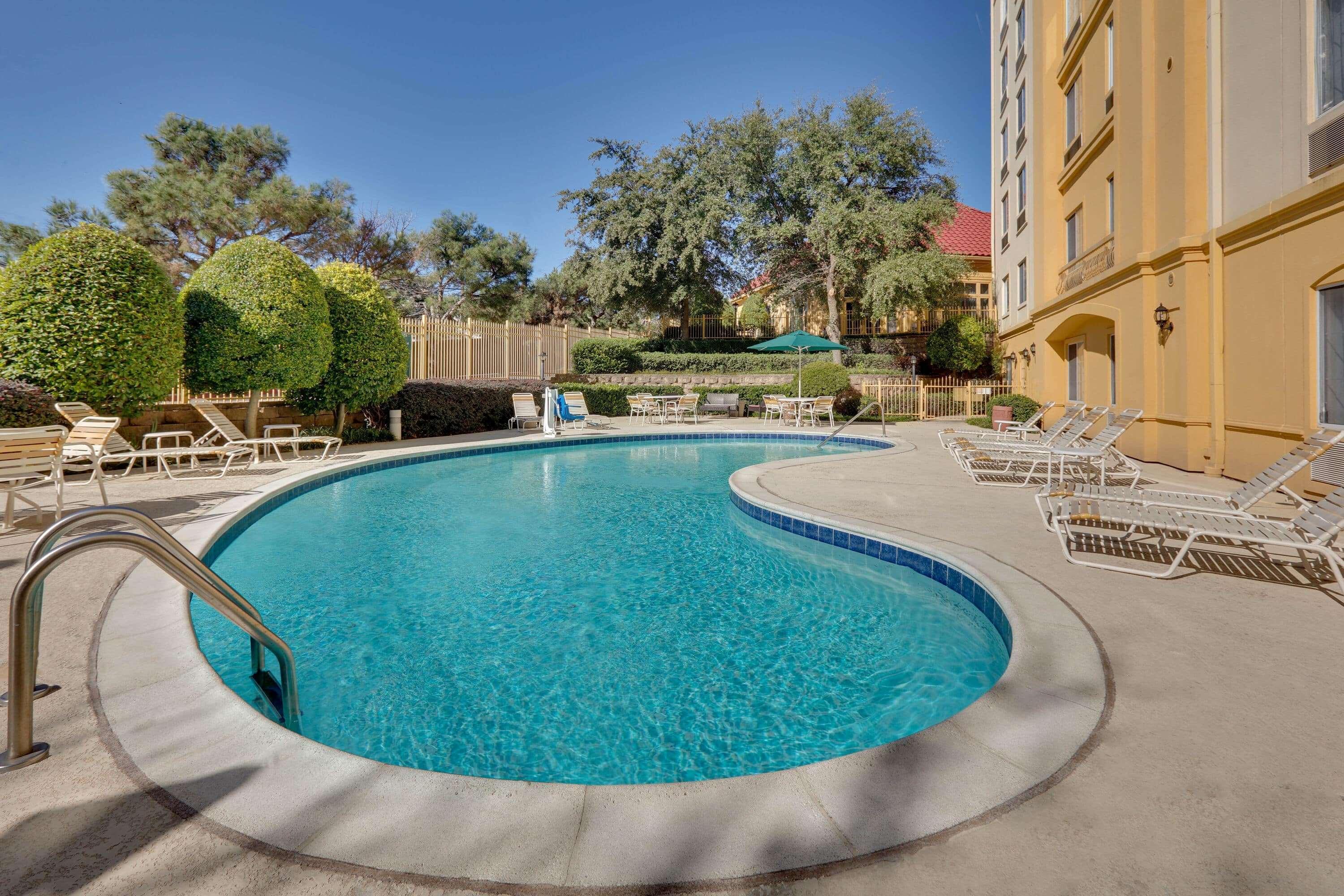 La Quinta By Wyndham Dallas North Central Exteriör bild